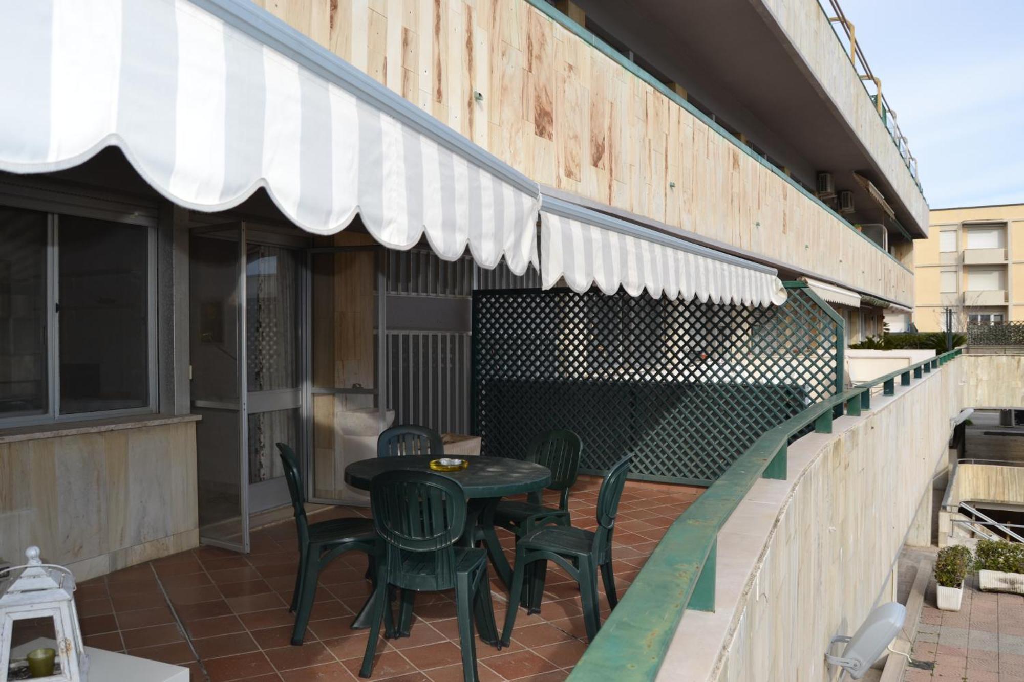 Imperiale Apartment Tirrenia Exterior foto
