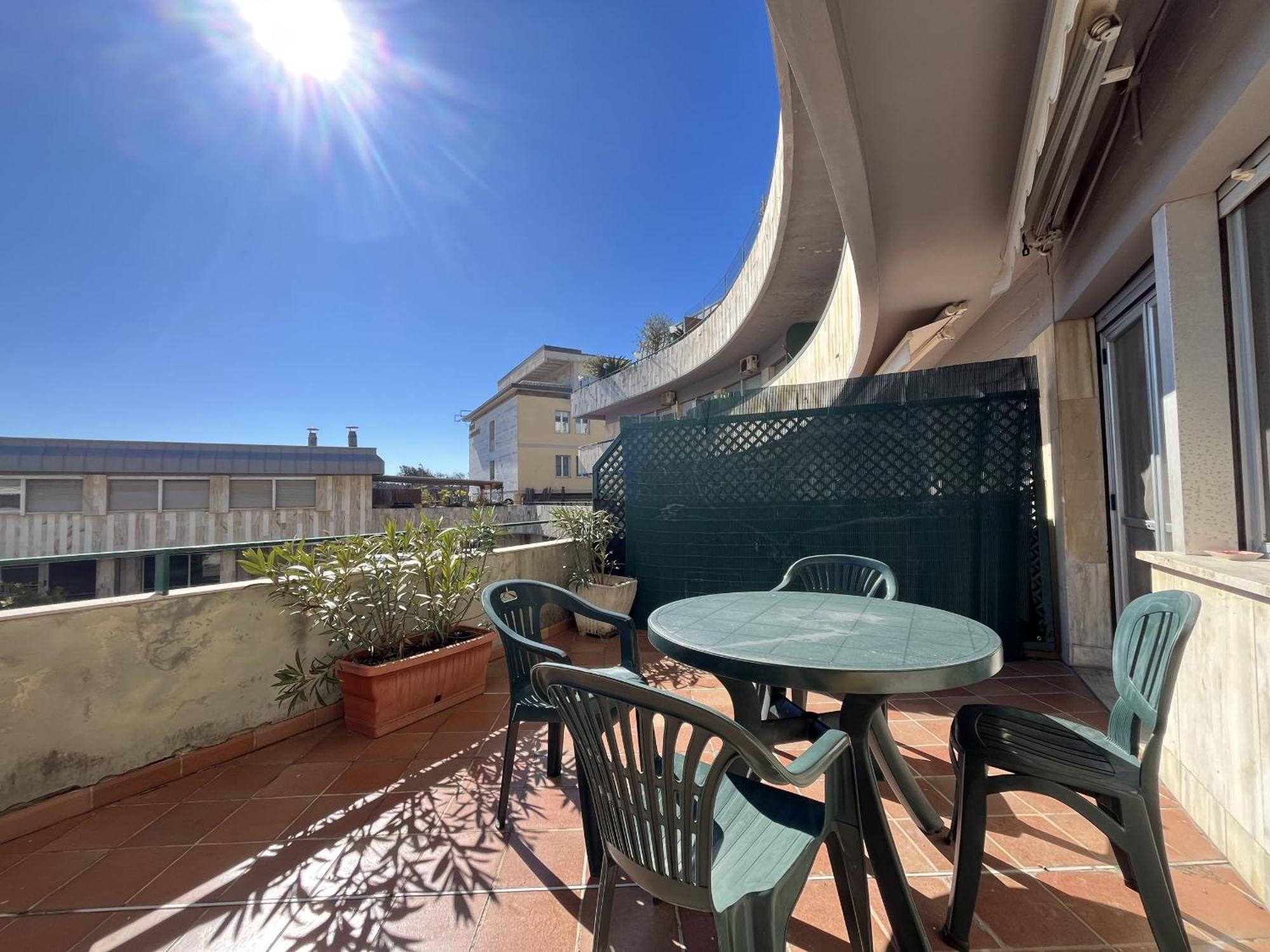 Imperiale Apartment Tirrenia Exterior foto